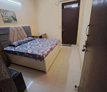 Udyog Vihar Apartment | Green Bacchus stays