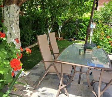 Elliniko-Argyroupoli Apartment | Green Dome Escape