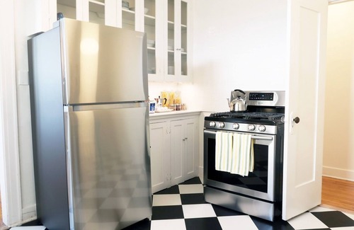 Melrose House | Green Door, a Sanctuary in West Hollywood, Los Angeles Area