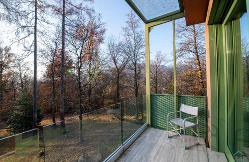 Marchirolo Apartment | Green forest - Ixihome