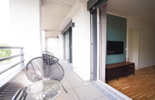 Favoriten Apartment | Green Garden Apartment w/.Balcony near Thermal Spa
