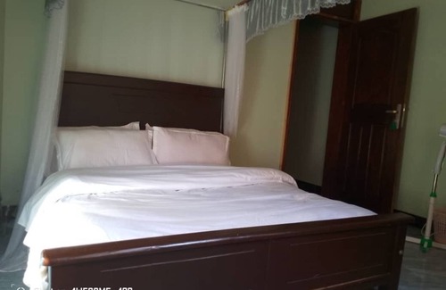 Busia Hotel | GREEN GARDENS BUSIA HOTEL