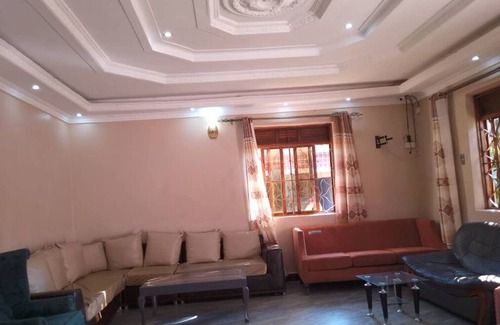 Busia Hotel | GREEN GARDENS BUSIA HOTEL