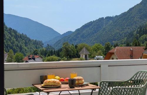 Trzic Apartment | Green Heart Suites