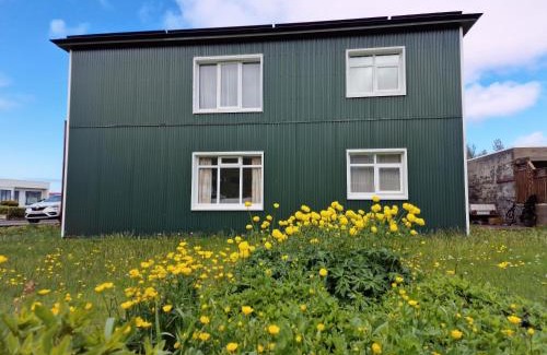 Grundarfjordur Apartment | Green House Apartments