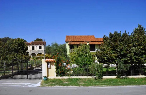 Sfakera Apartment | Green House!
