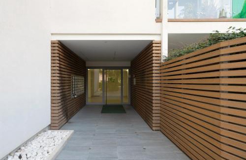 Aurelio Apartment | Green park apartment