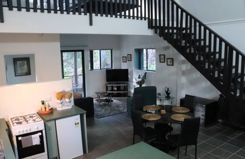Landsborough Ski Chalet | Green Trees, Secluded, self contained chalet.