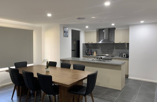 Shepparton South House | Green View house ⭐️ Close to All facilities.