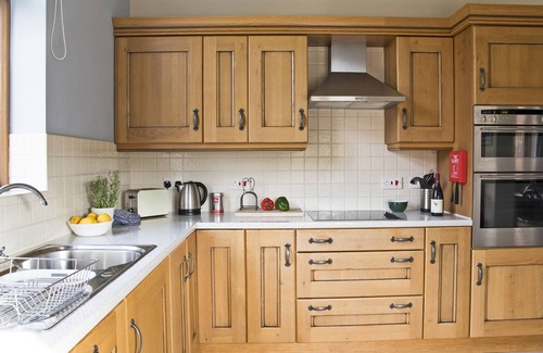 Denstone Cottage | GREENACRES BARN, pet friendly, character holiday cottage in Denstone