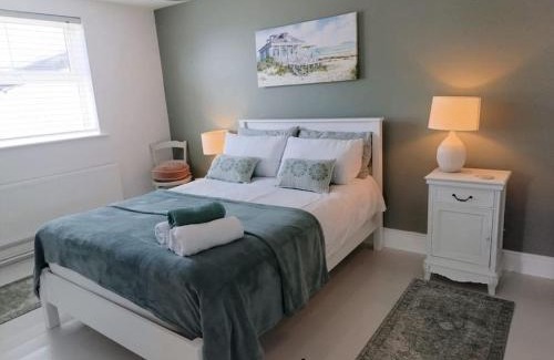Carrick House | Greenhills Cottage -Overlooking Slieve League