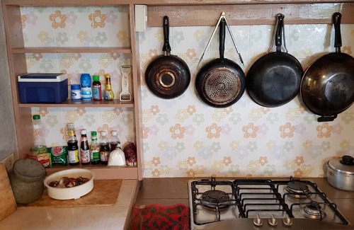 Pa Sang Cottage | Greenleas Cottage, Swimming Pool and Log Fire