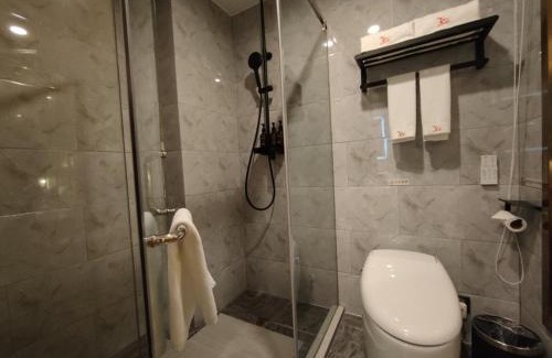Urumqi City Centre Hotel | GreenTree Eastern Hotel Xinjiang Urumqi Renmin Road