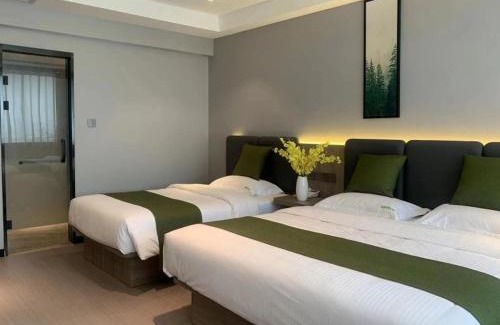 Nantong Hotel | GreenTree Inn Express Hotel Nantong Tongzhou Shigang Town