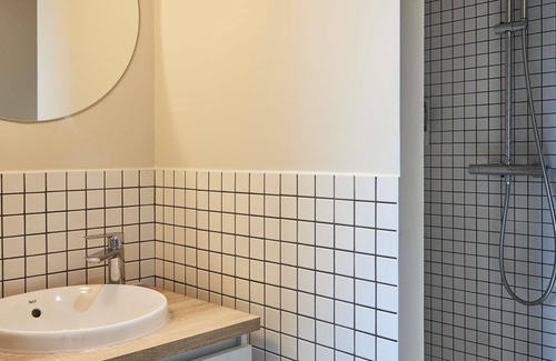 Le Rouet Hotel | greet hotel Marseille Parc Chanot Velodrome