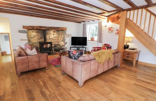 Gwynedd- Snowdonia House | Greffyn