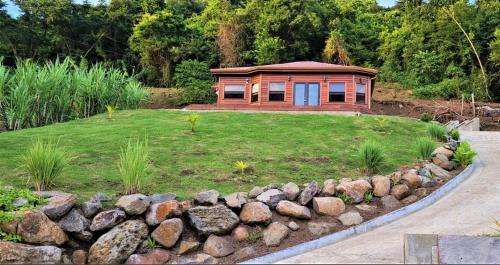 Red Gate Apartment | Grenada Countryside Cabin