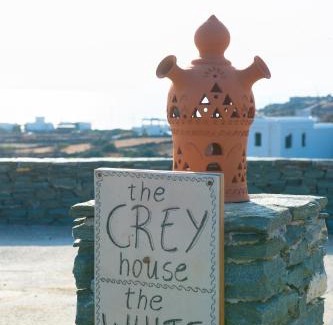 Platis Gialos House | Grey House