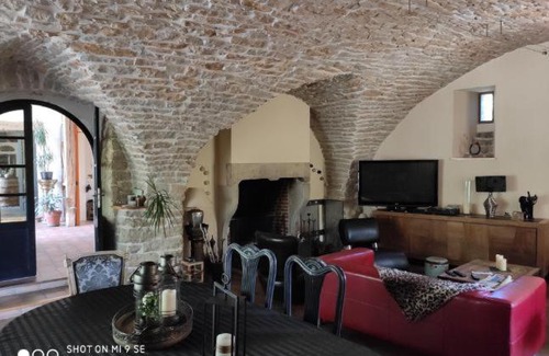 Chilly-le-Vignoble House | Gricourt