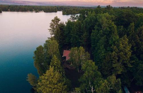 Scotia Ski Chalet | Grinmore Lakehouse with Panoramic View & Hot Tub