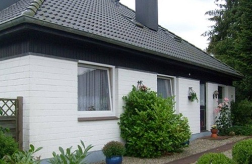 Wallsbull Apartment | Große Wohnung im Erdgeschoss, 3 Schlafräume - Späth, Irene