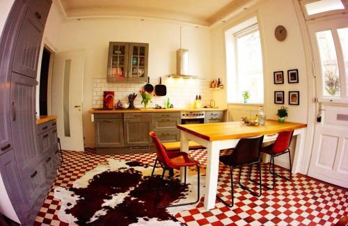 Rotherbaum Apartment | Großzügige Altbauwohnung in Bestlage