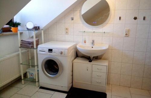 Landshut Apartment | Großzügige Drei-Zimmer-Wohnung mit Parkplatz