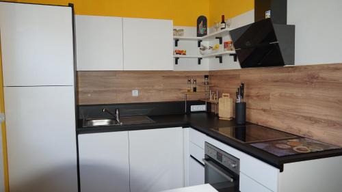 Bindlach Apartment | Großzügige Wohnung mit Terrasse und Gartenzugang - das komplette Erdgeschoß