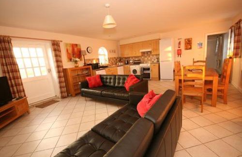 Ivinghoe House | Grooms Cottage