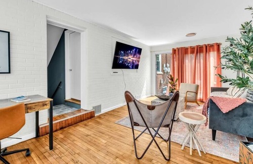 Anchorville House | Grosse Pointe/Detroit Relaxing Family Home