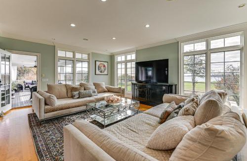 Groton House | Groton Home Less Than 1 Mi to Beach on Long Island Sound!