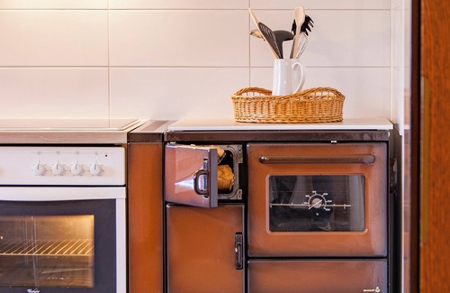 Foerdergersdorf Apartment | Ground floor apartment for rent on a three-sided farm near the Tharandt forest