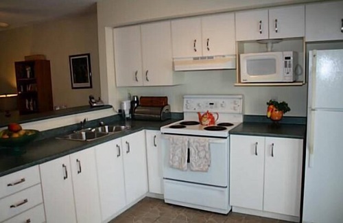 Burlington Condo | Ground Floor Condo Between Toronto And Niagara Falls