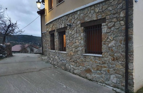 Cardano de Abajo Apartment | Ground floor apartment below Pico Espigüete