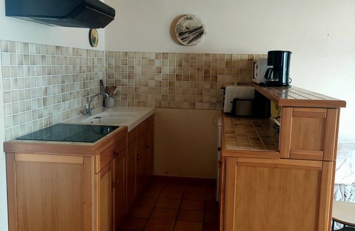 Fromentine Apartment | Ground floor apartment surrounded by a garden of fine sand 3 to 4 people dog ok