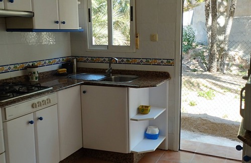 Los Puertos Apartment | Ground floor with access from the terrace to the seashore on Isla Plana beach
