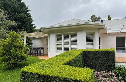 Robertson House | Grounds of Robertson. Stylish and Exclusive.