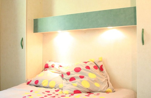 Gourge Ski Chalet | Group accommodation 20 pers. : swimming pool, hall, mini-golf, dining room