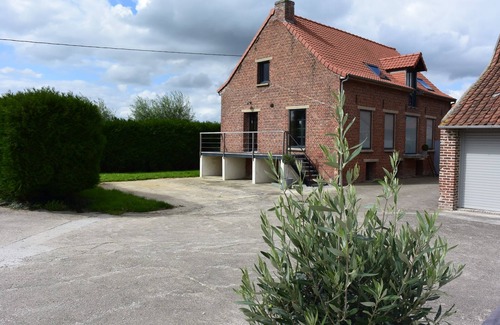 Steenbecque Cottage | Group gîte for 12 to 14 people Steenbecque