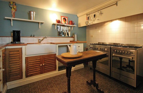 Vlessart House | Group Villa with Sauna