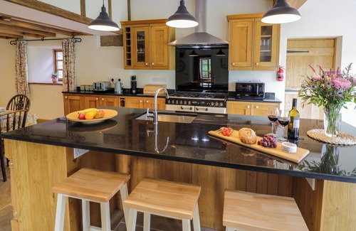 Wall-under-heywood Cottage | Grove Farm