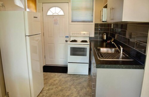 Blenheim Cabin | Grove Park Motor Lodge