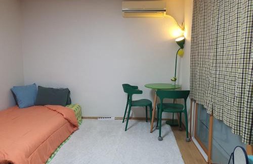 Sangyeok-dong Apartment | Guemho Little House