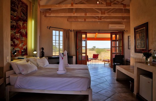 Windhoek West Cabin | Guest Farm Kiripotib