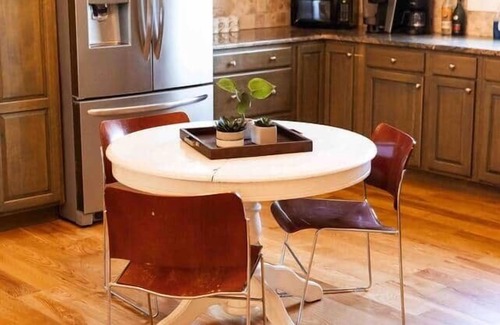 Paris Other | Guest Home on Historic Horse Farm