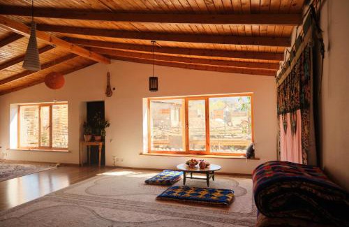 Bokonbayevo House | Guest House Altyn Oimok