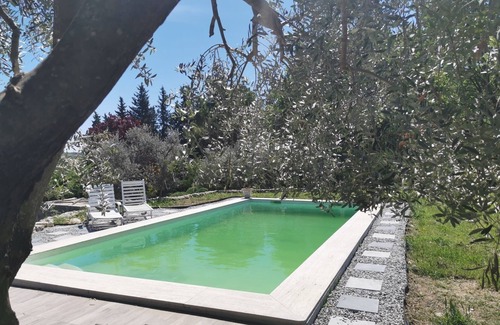 Chateauneuf-Grasse House | guest house with garden and pool