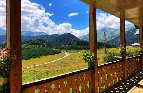 Omalo House | Guest House Gere