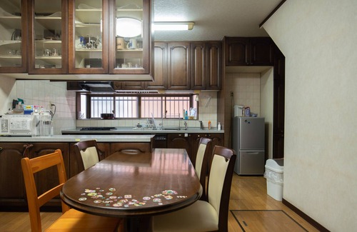 Tsu House | Guest House Ilonggo