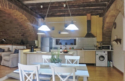 Vilacolum House | Guest house in Mas Rovira adapted reduced mobility 5 km from the beach